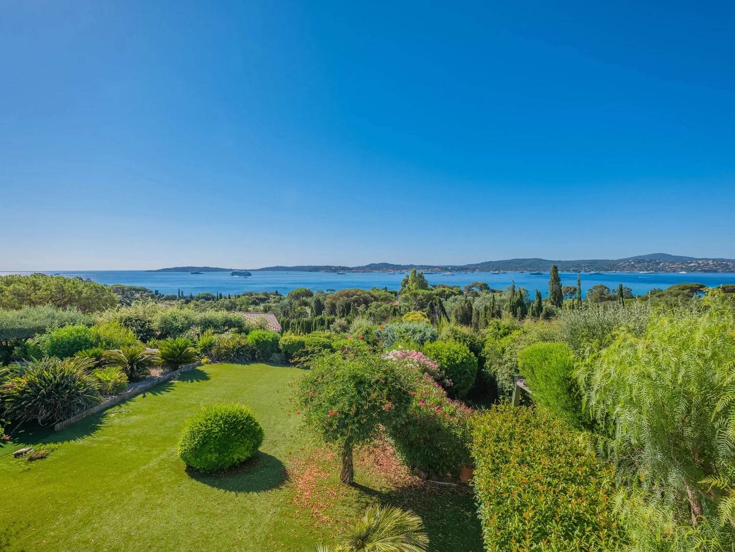 2 - продажа villa вид моря гримо вар франция