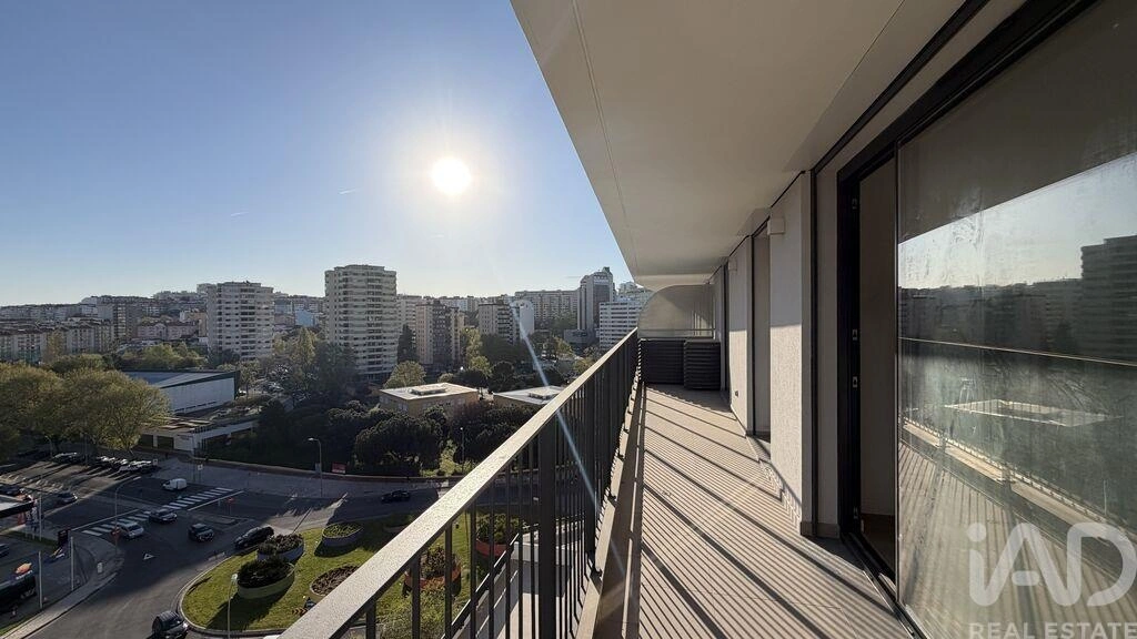 2 - apartment for sale in oeiras lisbon region portugal