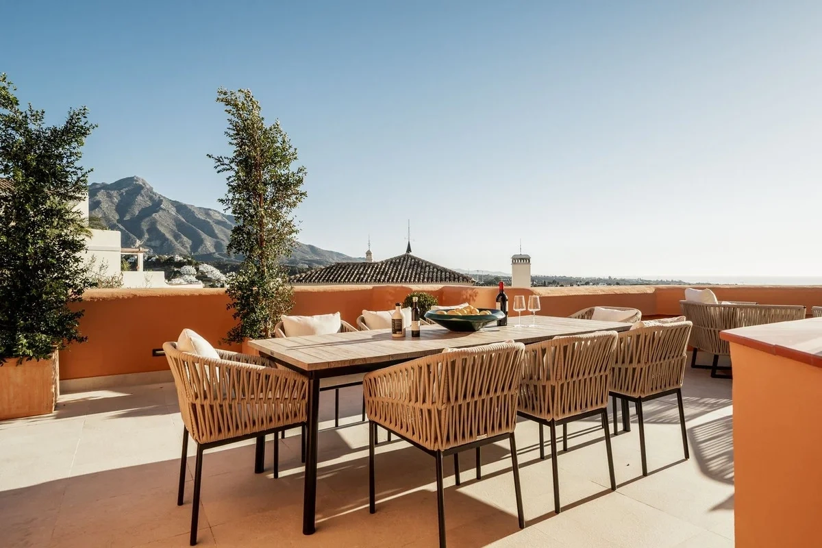 2 - vendita appartamento vista mare nueva andalucia andalusia spagna