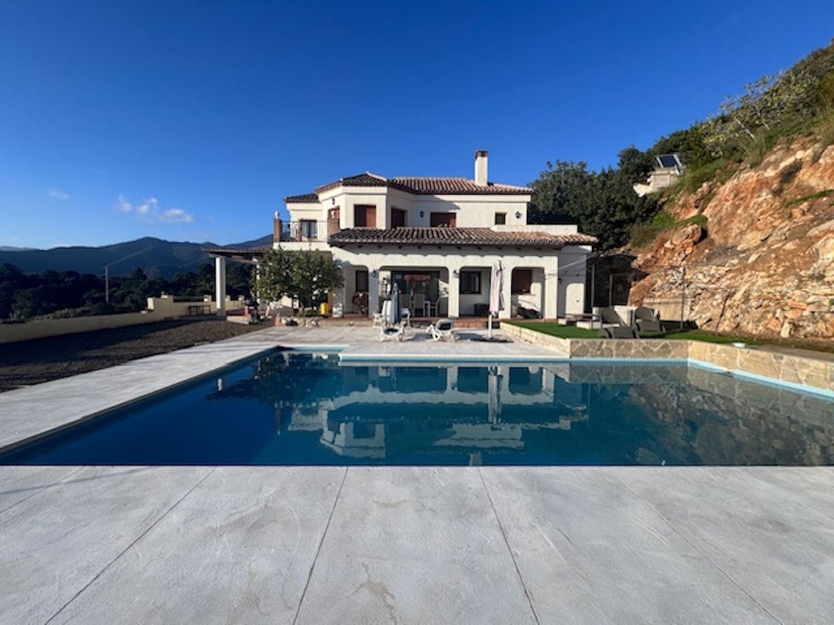 1 - sea view house for sale in istan andalusia spain