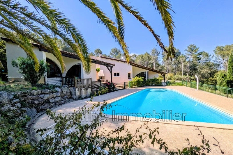 Casa con piscina