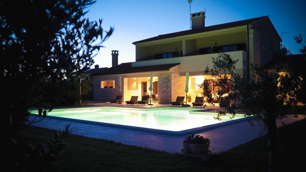 2 - vendita casa vista mare svetvinčenat istria croazia