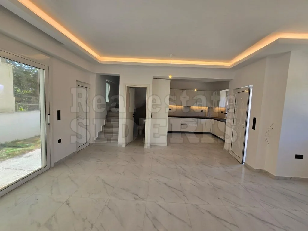 2 - vente maison kórinthos péloponnèse grèce