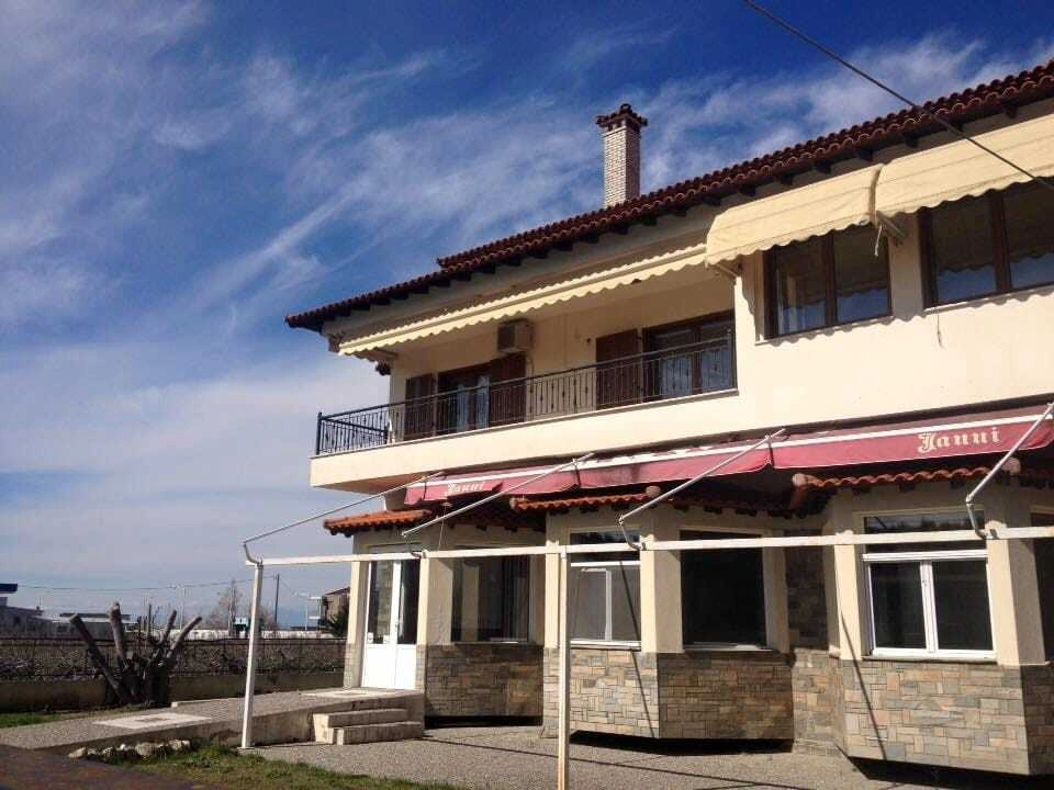 2 - vendita stabile neo rysio macedonia centrale grecia