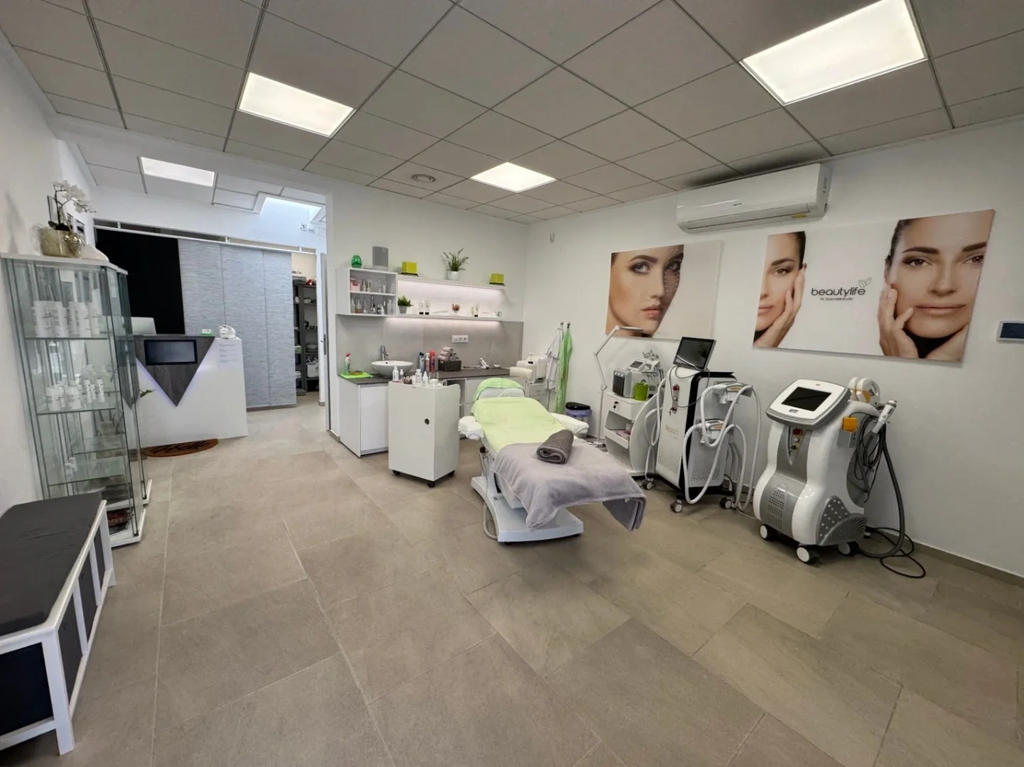 Business von 47 m²