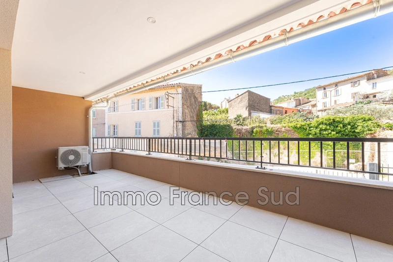 1 - venda apartamento la garde-freinet var frança