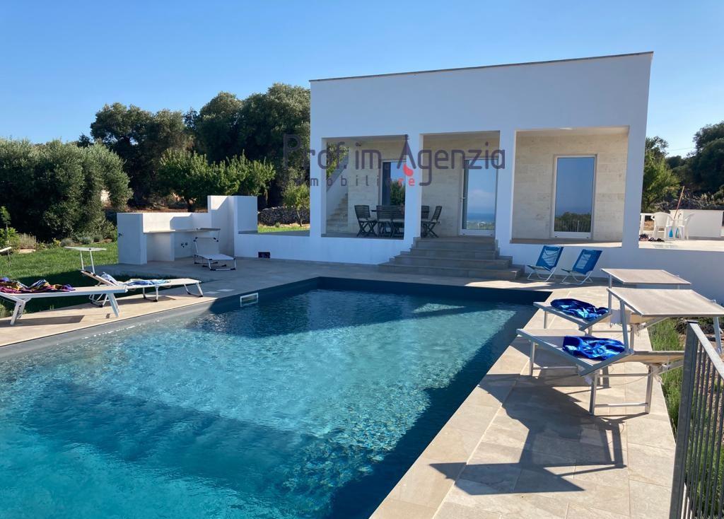 1 - verkoop villa uitzicht op zee carovigno apulia italië
