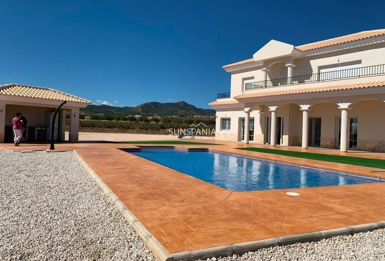 2 - verkoop huis pinoso valencian community spanje