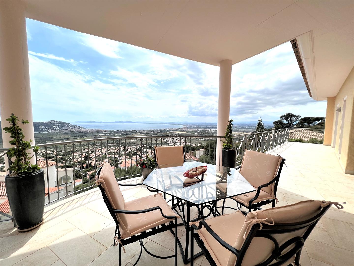 1 - venta casa vista al mar roses cataluña españa