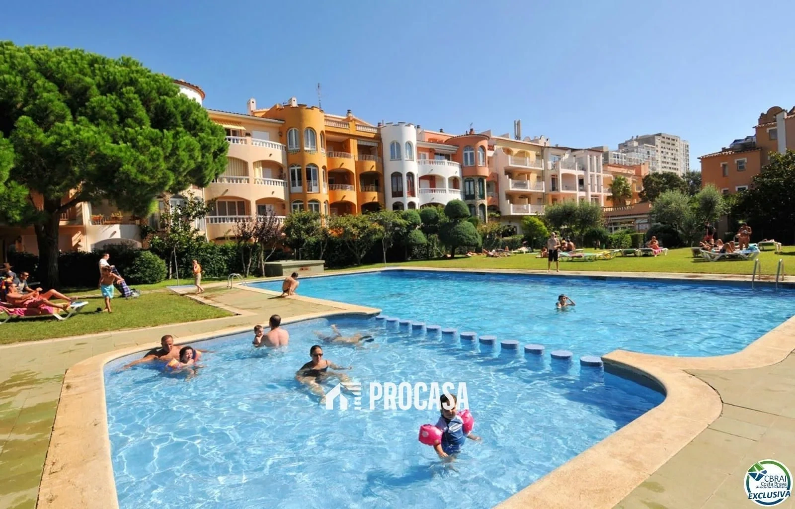 2 - venta apartamento a pie de playa empuriabrava cataluña españa
