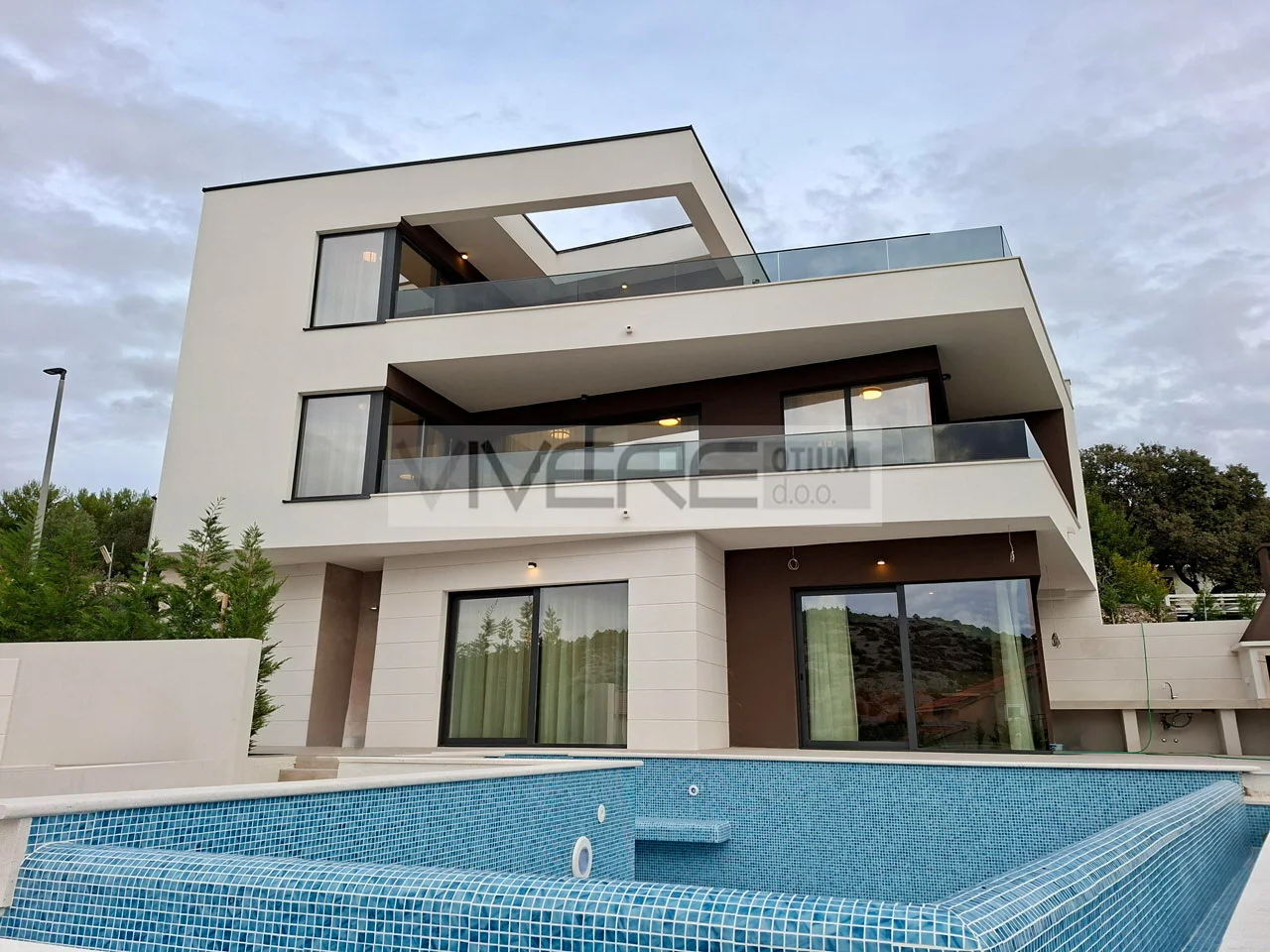 2 - venta propiedad vista al mar rogoznica šibenik-knin croacia