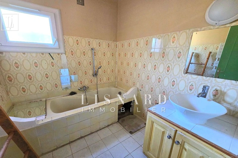 2 - sea view house for sale in vallauris alpes-maritimes france