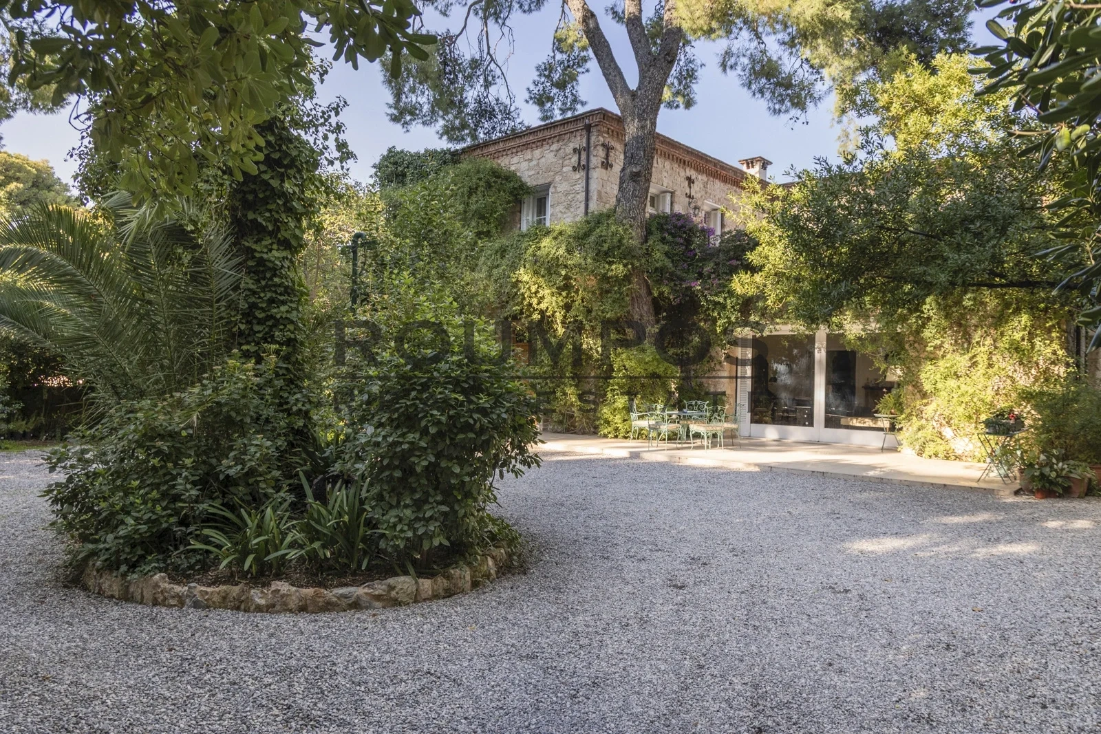 2 - vente maison kifissia attique grèce