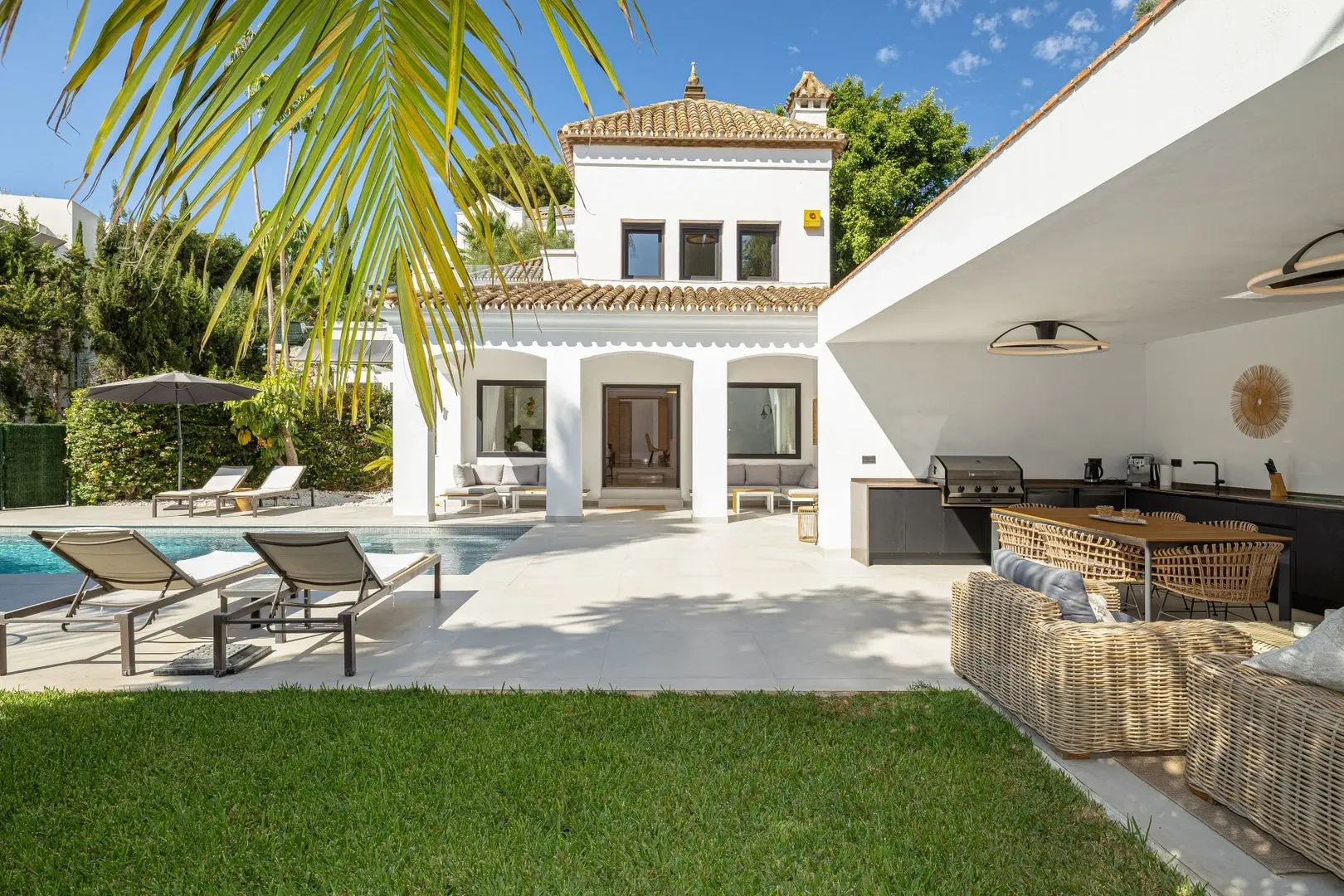 2 - villa for sale in benahavis - costa del sol andalusia spain