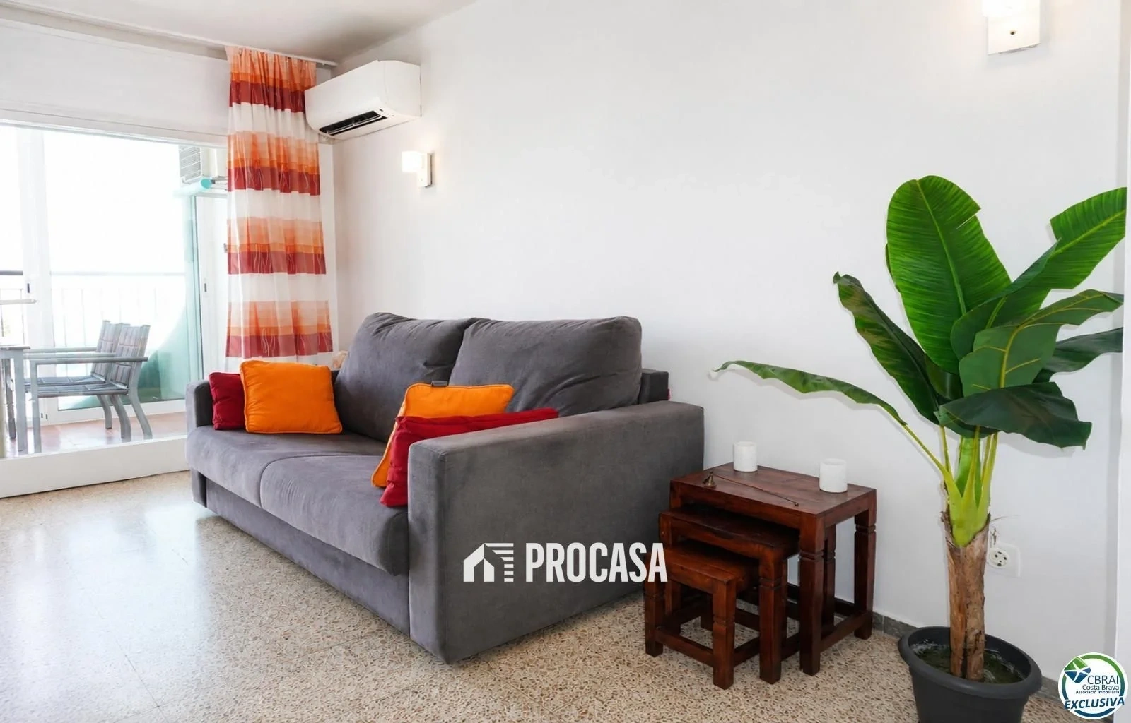 2 - verkoop appartement strand to voet empuriabrava catalonia spanje