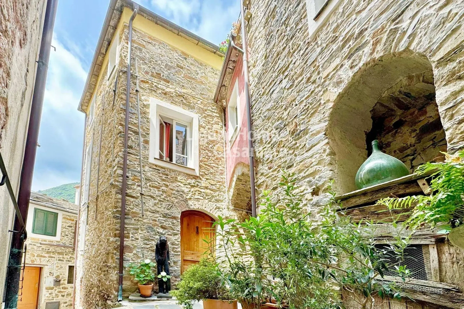 2 - vente maison montalto carpasio ligurie italie
