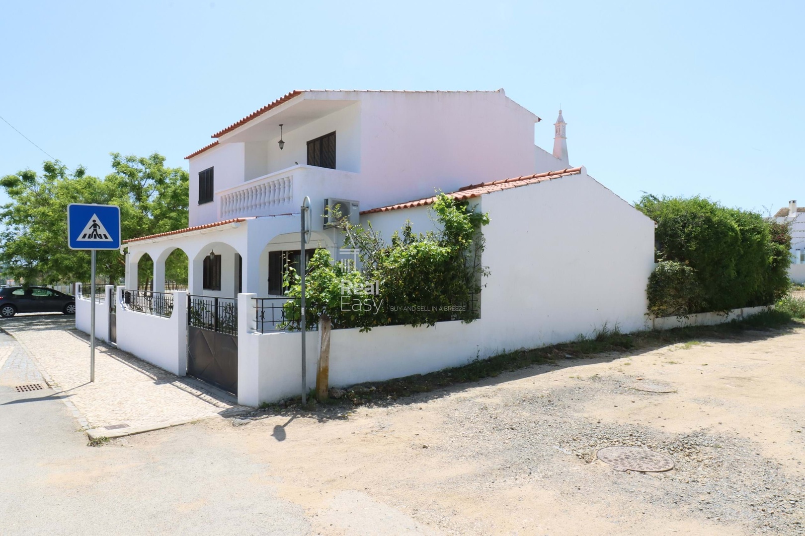 2 - house for sale in moncarapacho algarve portugal