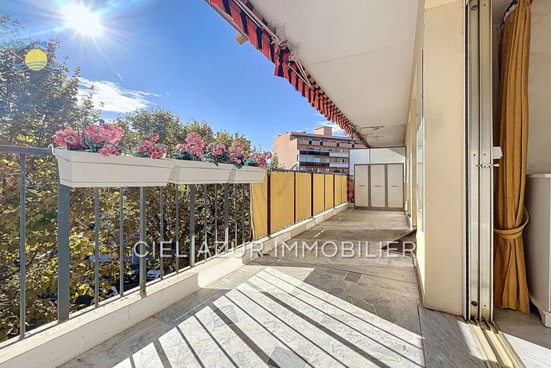 2 - beach walk apartment for sale in juan les pins alpes-maritimes france