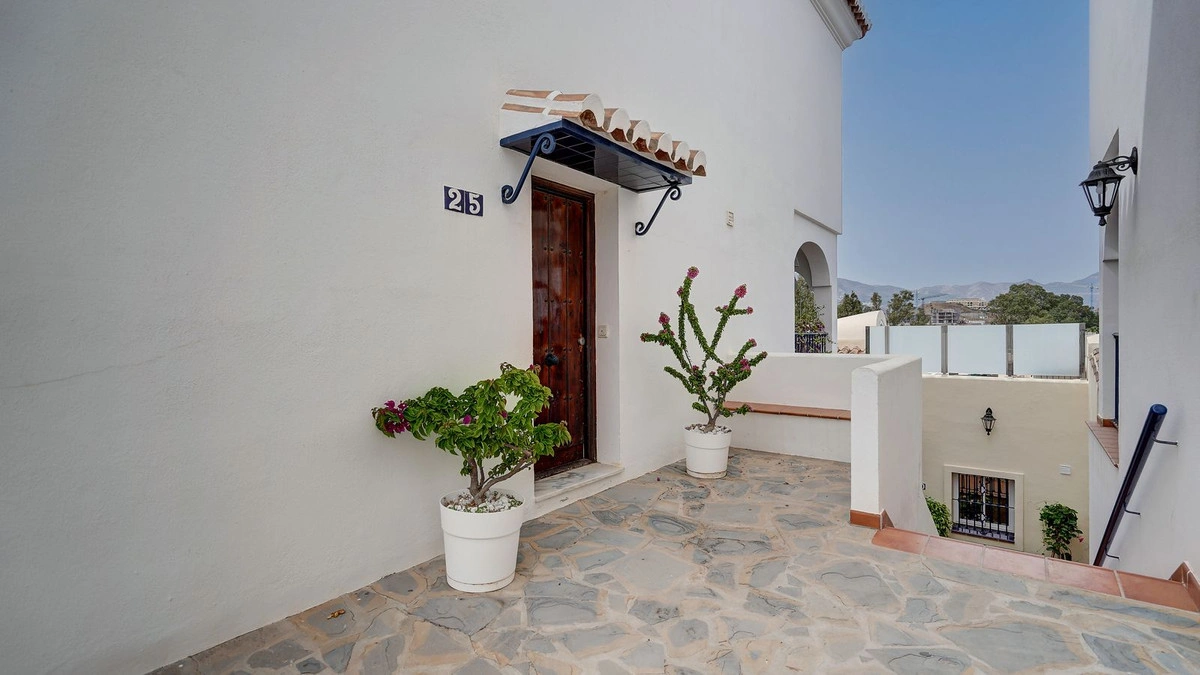 2 - vente maison pieds dans l'eau mijas andalousie espagne