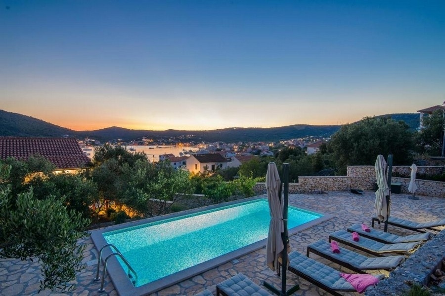 2 - venta edificio vista al mar marina split-dalmacia croacia