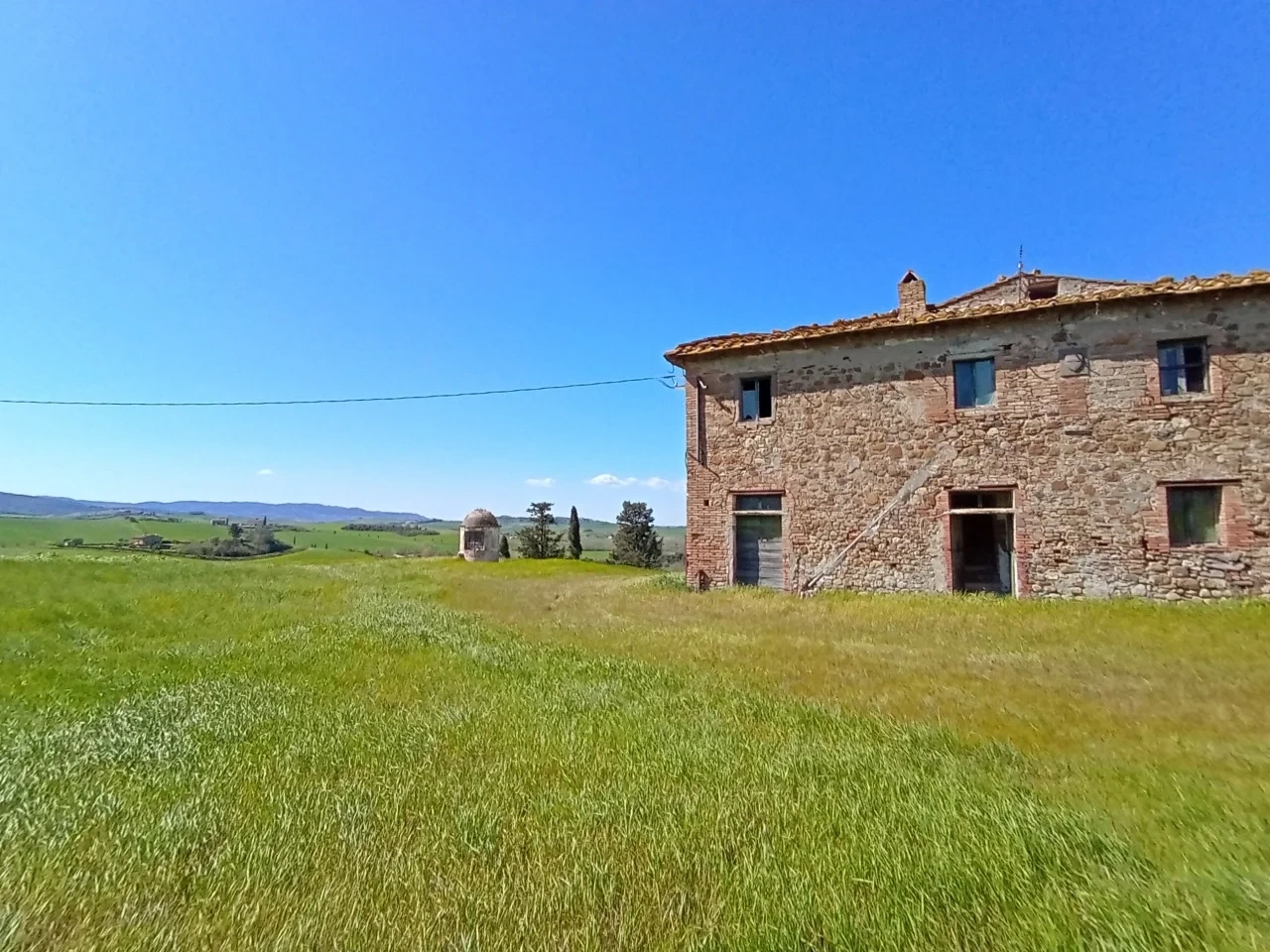 2 - venta propiedad lajatico toscana italia