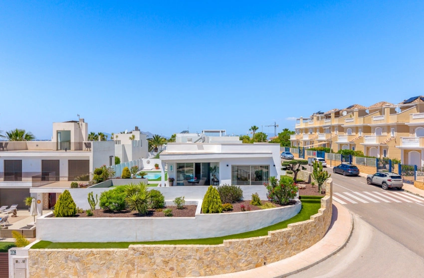 1 - house for sale in la marina valencian community spain