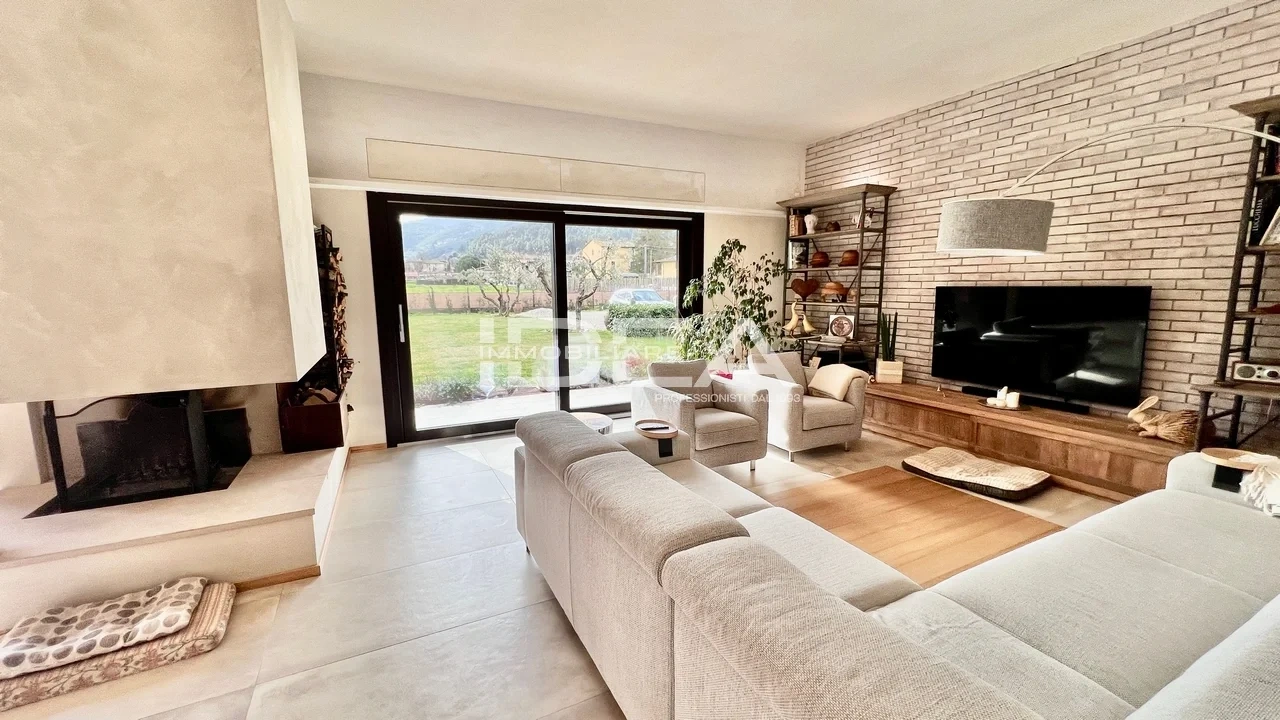 2 - vendita casa capannori toscana italia