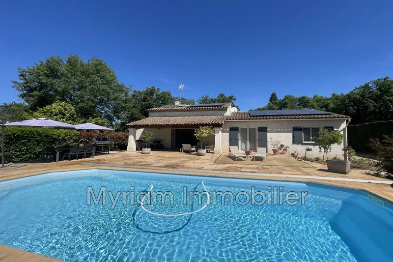 Casa com piscina