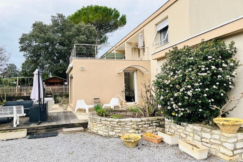 Casa con piscina