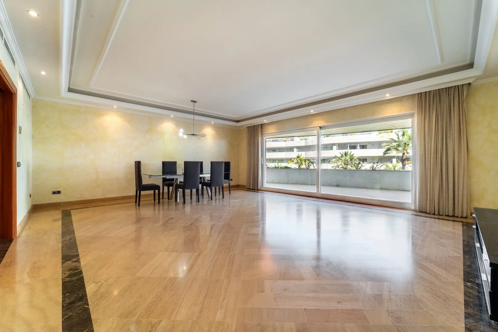 2 - venda apartamento a praia ao pé marbella - costa del sol andaluzia espanha