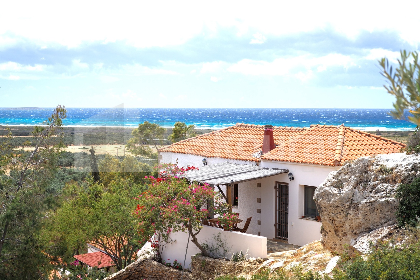 1 - waterfront building for sale in neápolis peloponnese greece