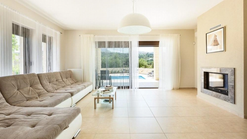 2 - vente maison vue mer almyrída crète grèce
