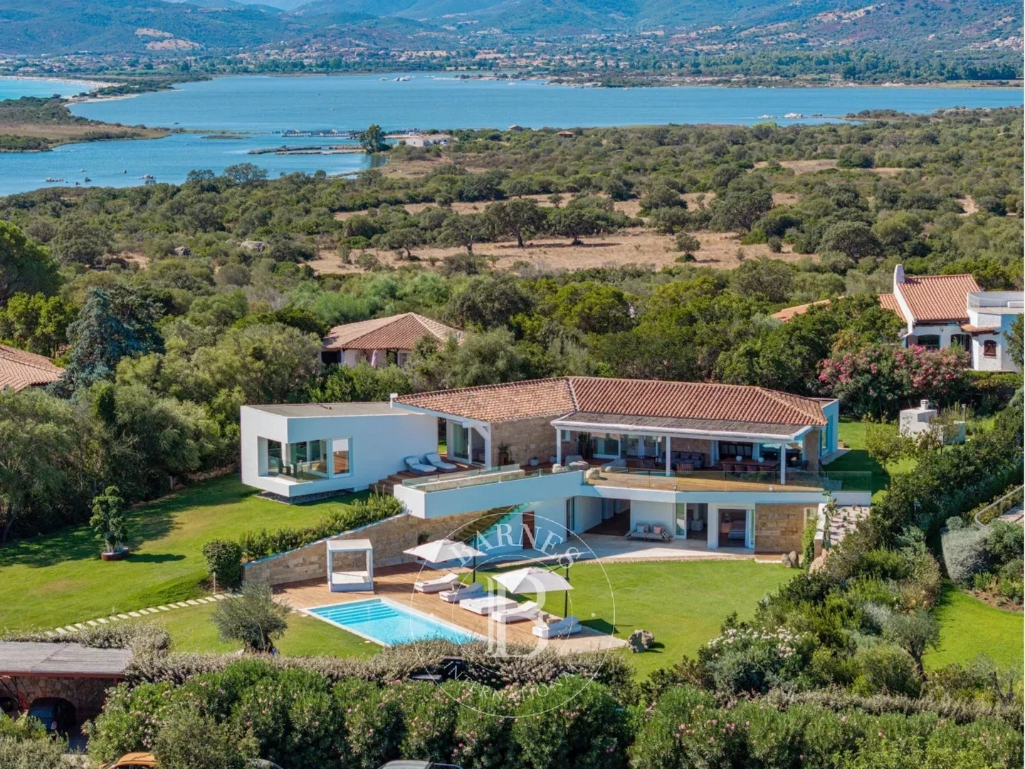 2 - venta villa vista al mar san teodoro cerdeña italia
