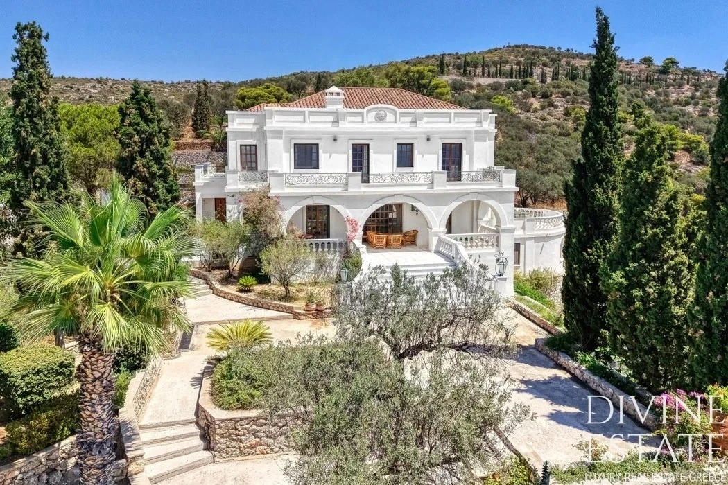 2 - vendita villa fronte mare agioi anargiroi attica grecia