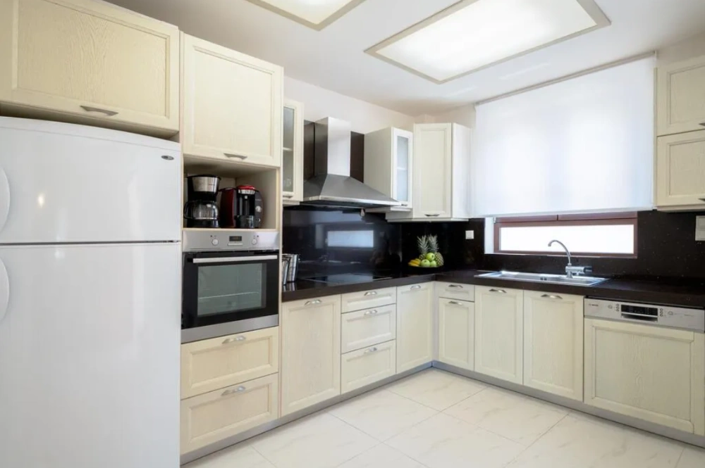 2 - vente maison agía pelagía crète grèce