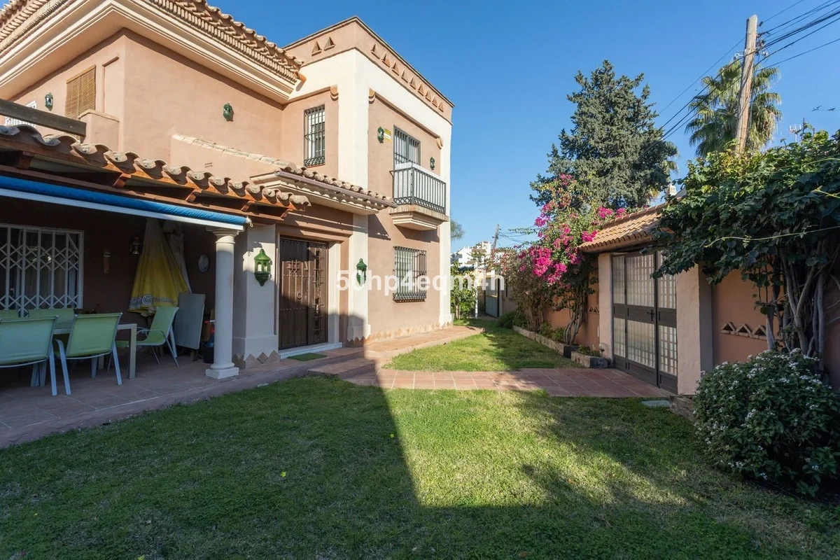 1 - beach walk house for sale in san pedro de alcántara andalusia spain