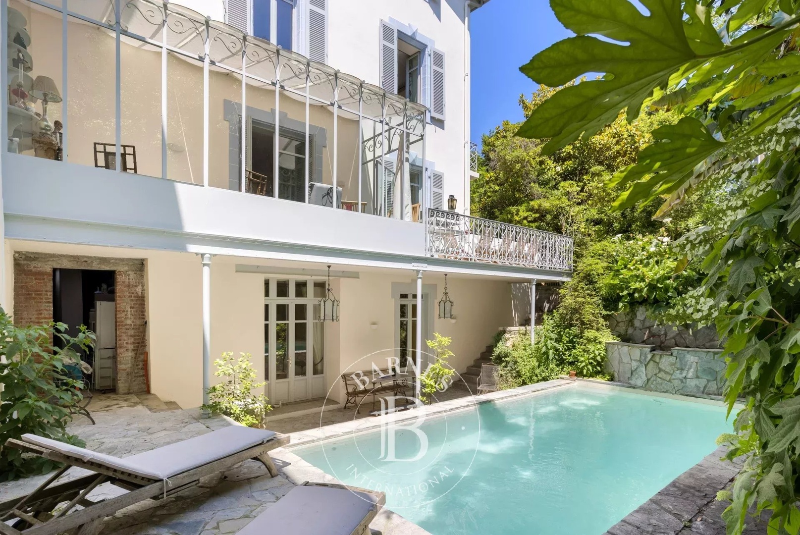 House for vacation rentals