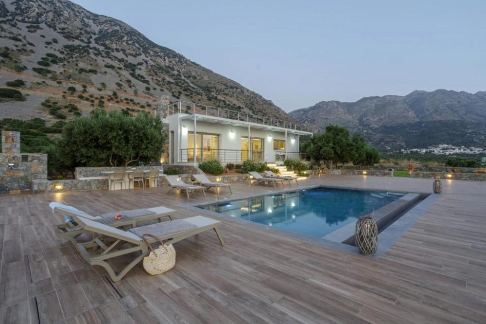 1 - verkoop huis uitzicht op zee kavousi crete griekenland