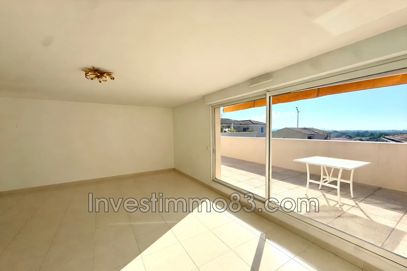 1 - verkoop appartement uitzicht op zee hyères var frankrijk