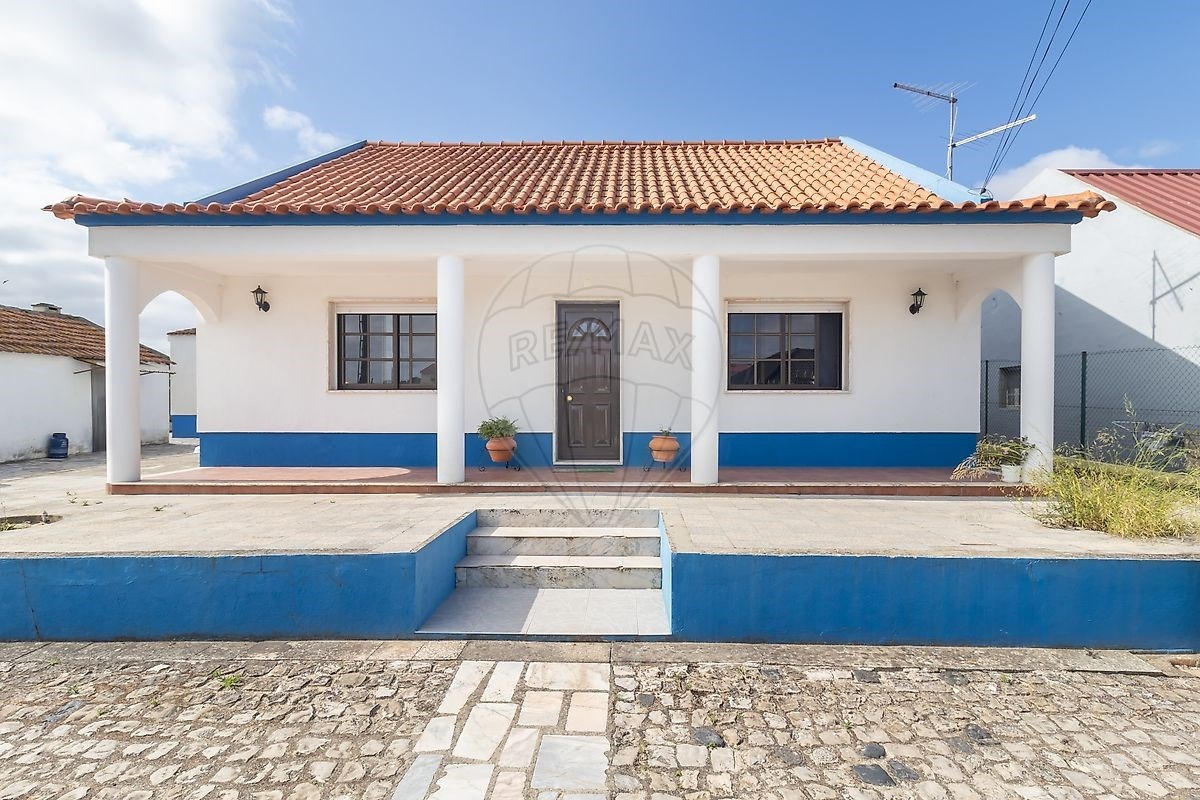 1 - estate for sale in montijo lisbon region portugal