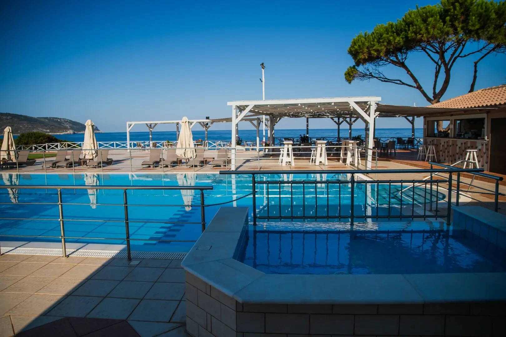2 - waterfront business for sale in gargaliánoi peloponnese greece