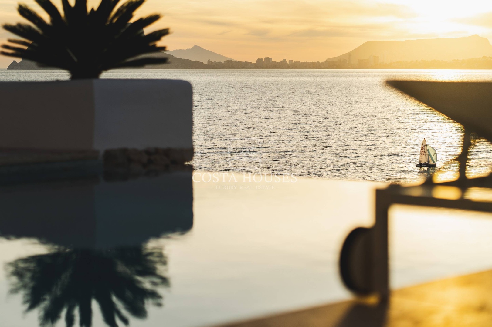 2 - verkauf haus direkt am wasser moraira - costa blanca valencia spanien