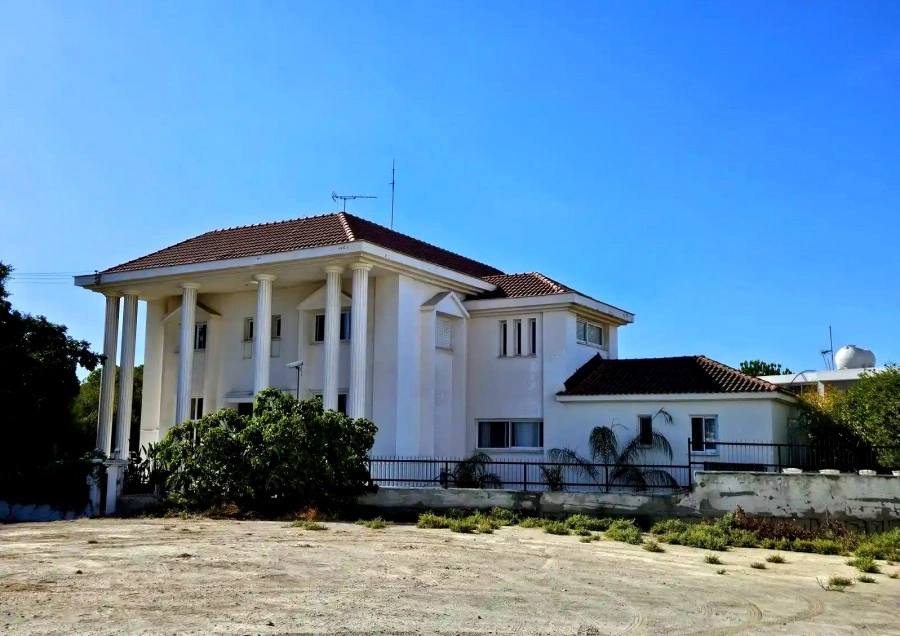 2 - venta villa larnaca lárnaca chipre