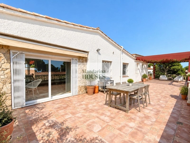 1 - verkauf haus meerblick canyelles katalonien spanien