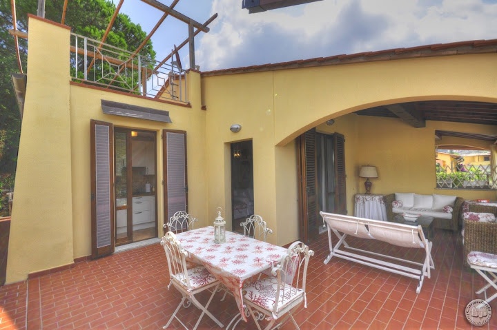 2 - venta casa a pie de playa rio - isla de elba toscana italia