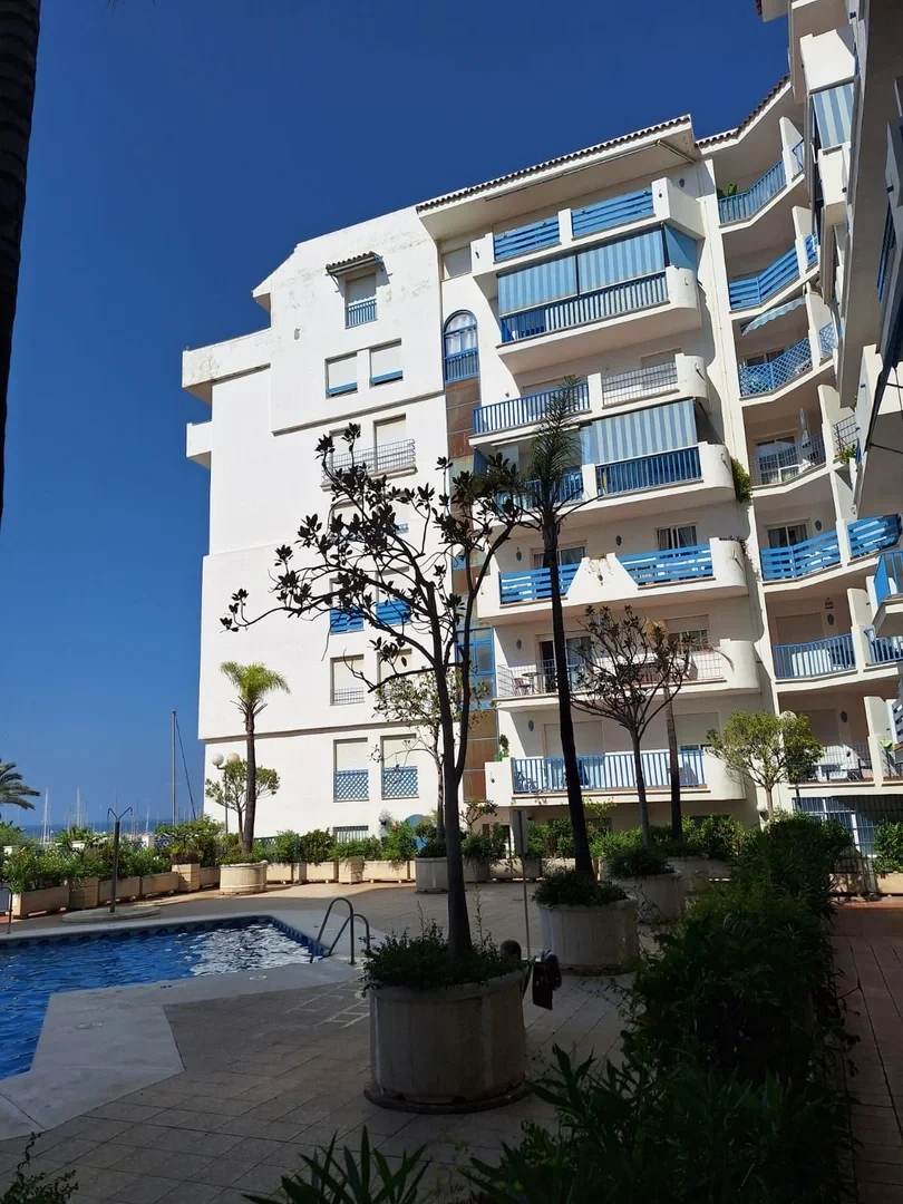2 - vente appartement pieds dans l'eau estepona - costa del sol andalousie espagne