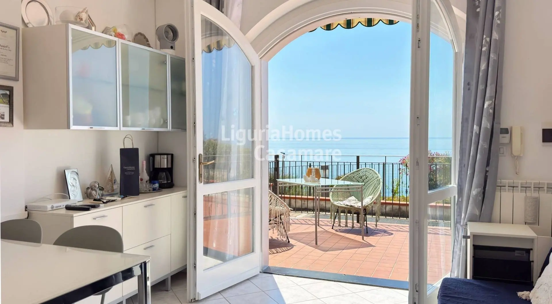1 - vendita appartamento vista mare cipressa liguria italia
