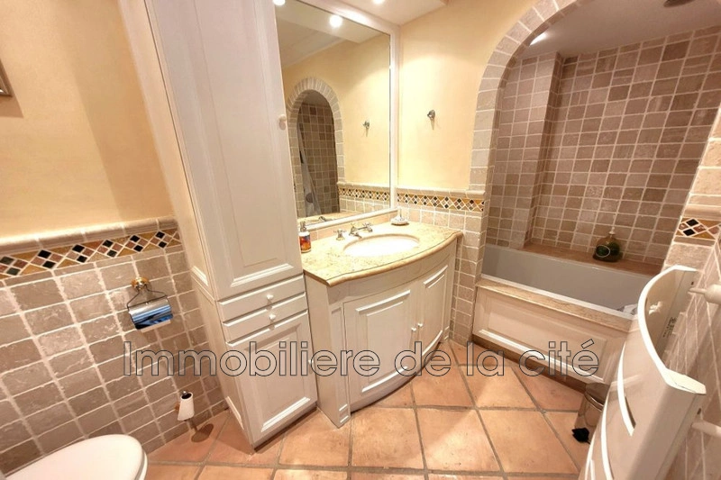 2 - sea view house for sale in port grimaud var france