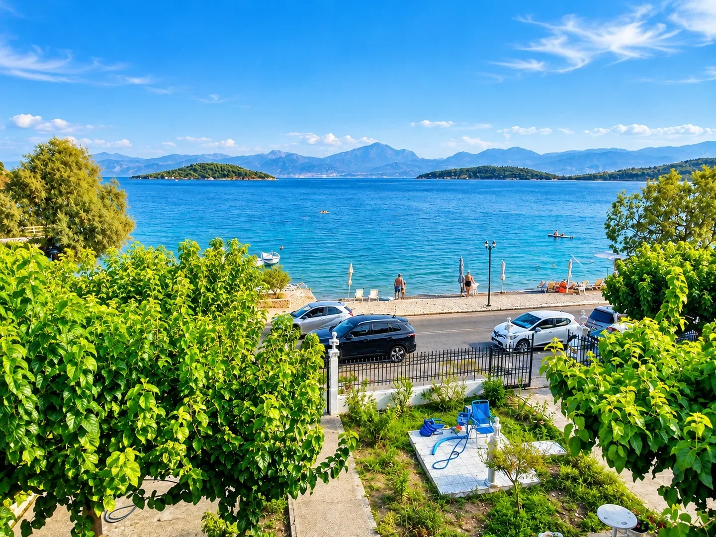 1 - vente appartement pieds dans l'eau spilia grèce centrale grèce