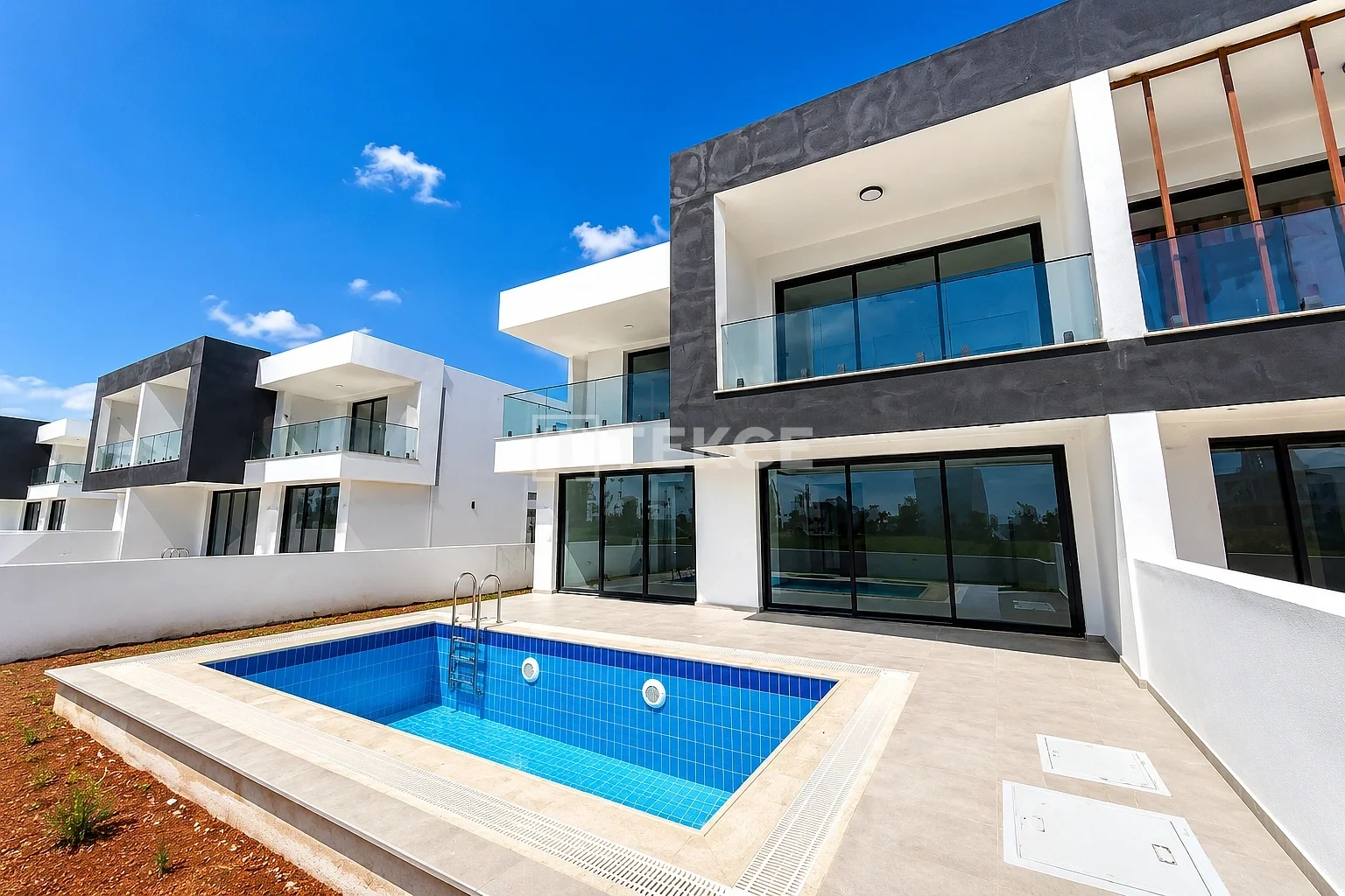 2 - vente maison plage à pied famagusta famagouste chypre
